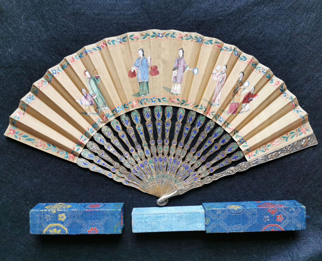 Eventail-Chine-soie-filigrane